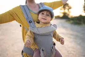 Newborn to Toddler: How Baby Carriers Adapt to Your Child’s Growth at Every Stage
