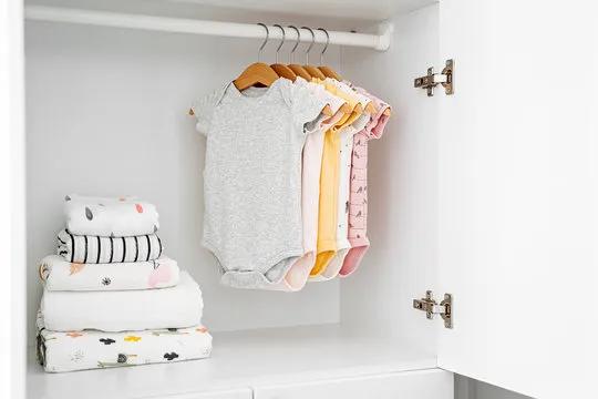 Room to Grow: A Parent’s Guide to Choosing a Wardrobe That Fits Your Baby (And Your Life)
