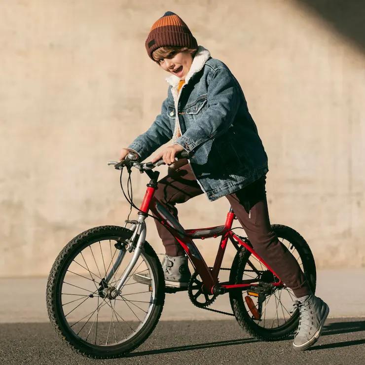 The First Ride: How to Pick the Perfect Sized Bicycle for Your Growing Explorer