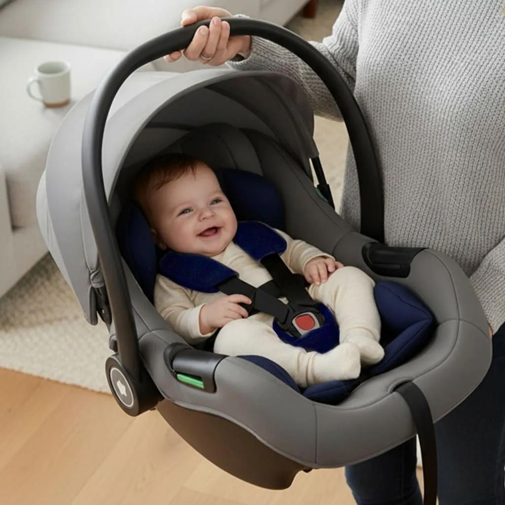 StarAndDaisy Baby Carry Cot/Car Seat 